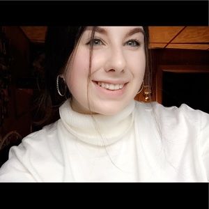 Meet your Posher, Carrissa